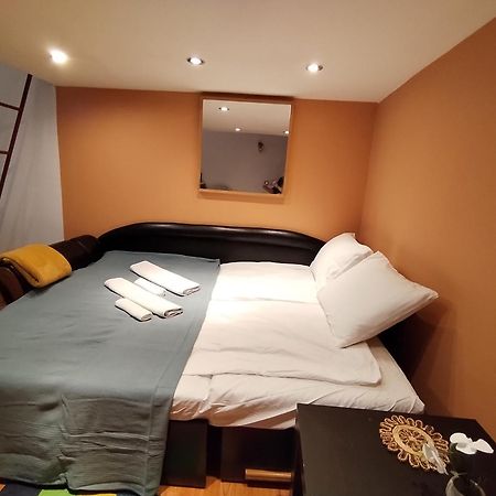 Marek 30 Apartman Boedapest Buitenkant foto